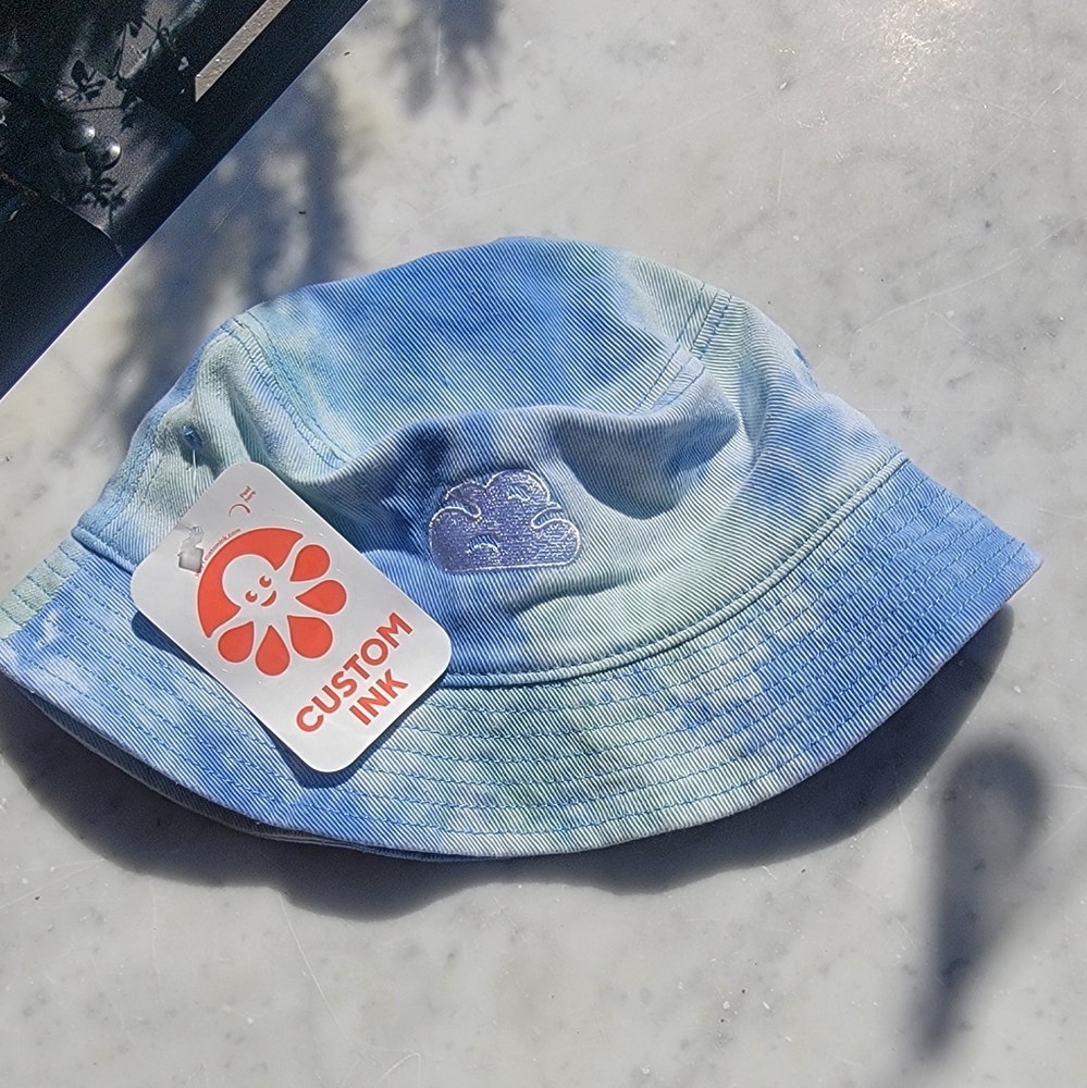 Denim style bucket hat tie dye with cloud patch